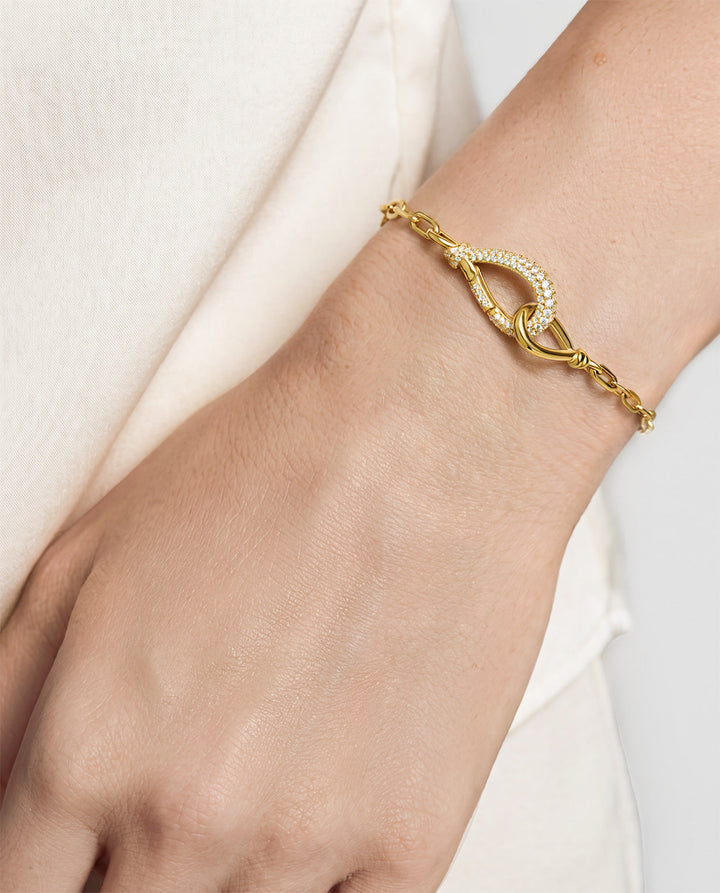 Gold Interlocked Pave & Polished Knot Bracelet