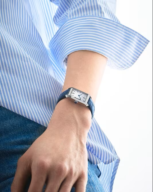 Baume & Mercier Hampton 10795 Quartz Watch 35x22mm