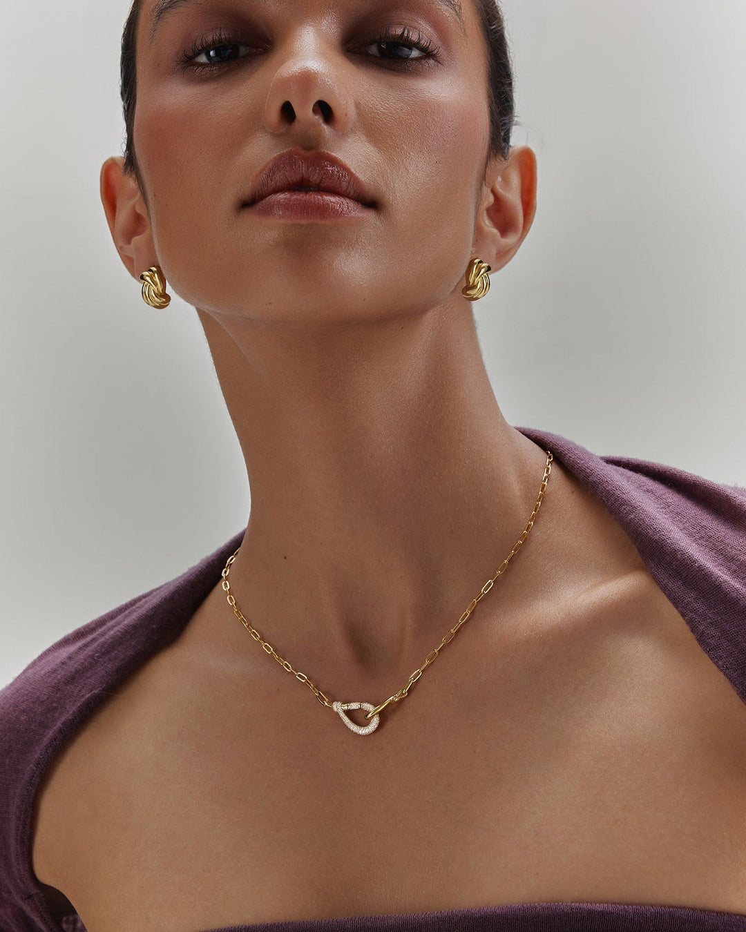 Gold Interlocked Pave & Polished Knot Necklace