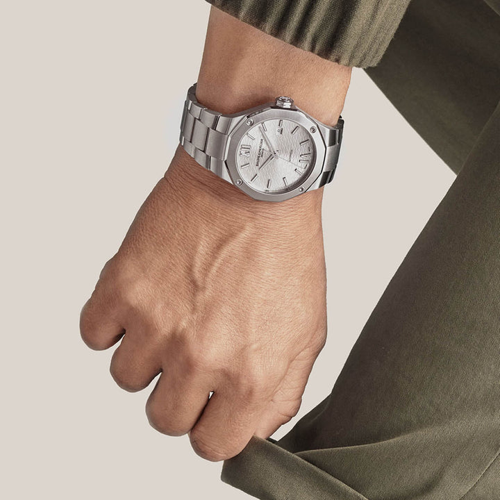 Baume & Mercier Riviera Automatic, Date Display Men's Watch 42mm