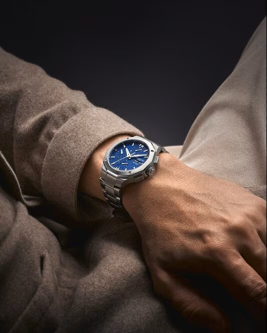 Baume & Mercier Riviera 10826 Automatic, Chronograph Men's Watch 41mm