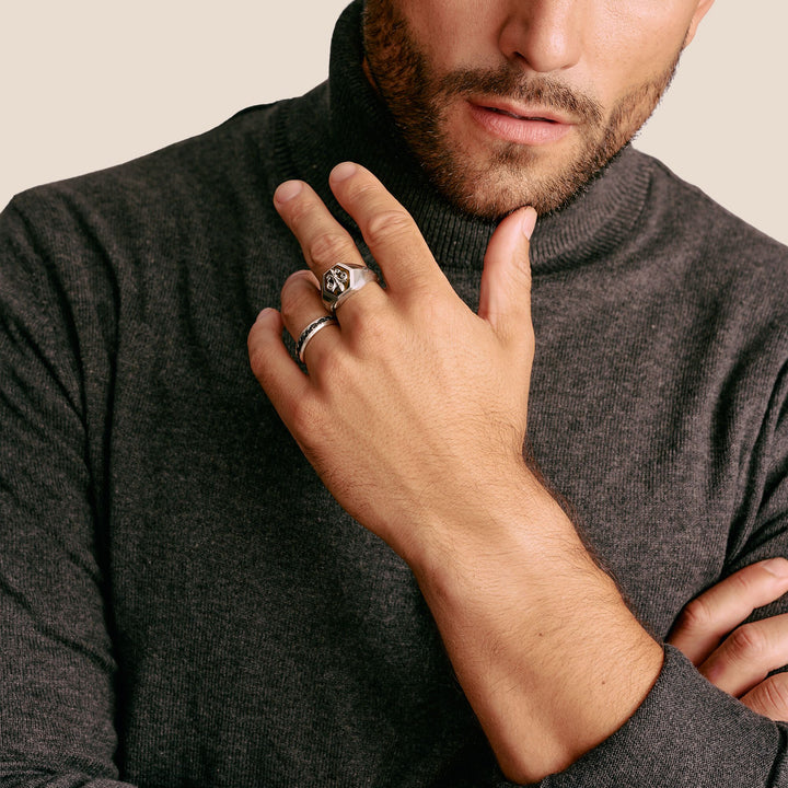 Minimal Band Ring Black Zirconia