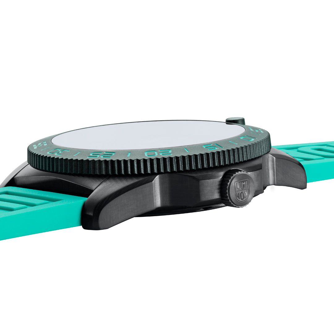 Luminox Pacific Diver Teal 44mm Limited Edition Watch Set