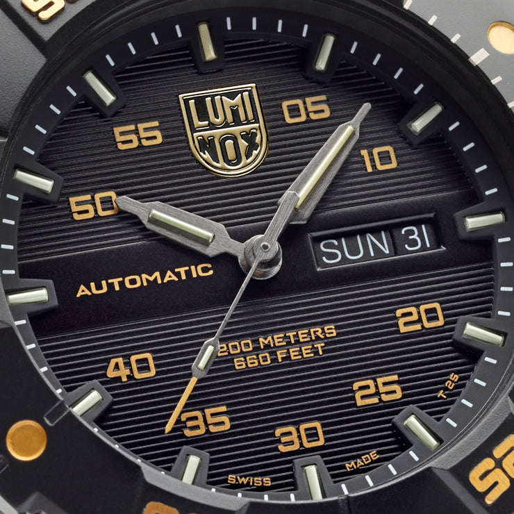 Luminox Master Carbon SEAL Automatic, LTD ED