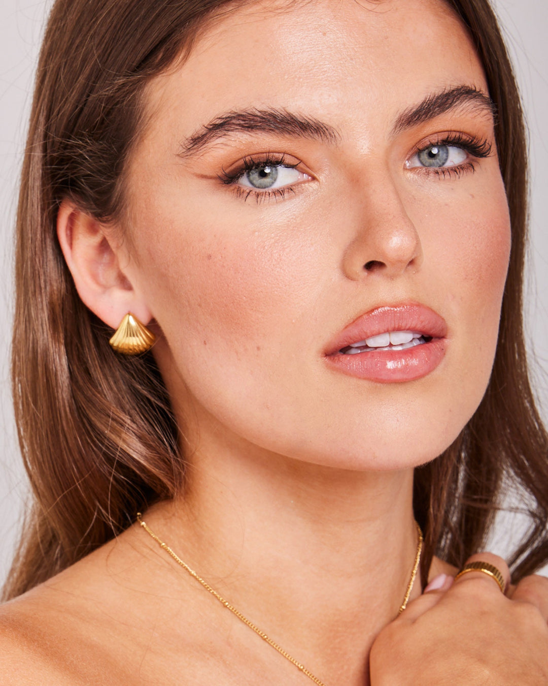 Drift Large Shell Stud Earrings | Zoe Olivia Jewellery Australia
