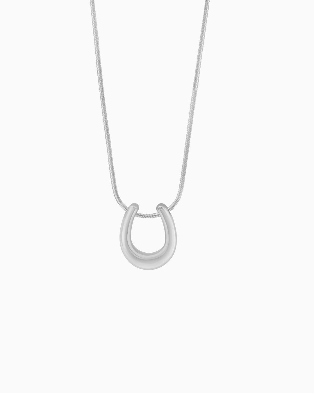 Essentials Classic Horse Shoe Necklace | Zoe Olivia Jewellery Australia