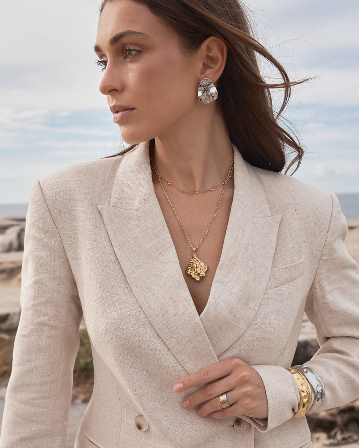Essentials Elegant Scattered Sphere Necklace — Zoe Olivia