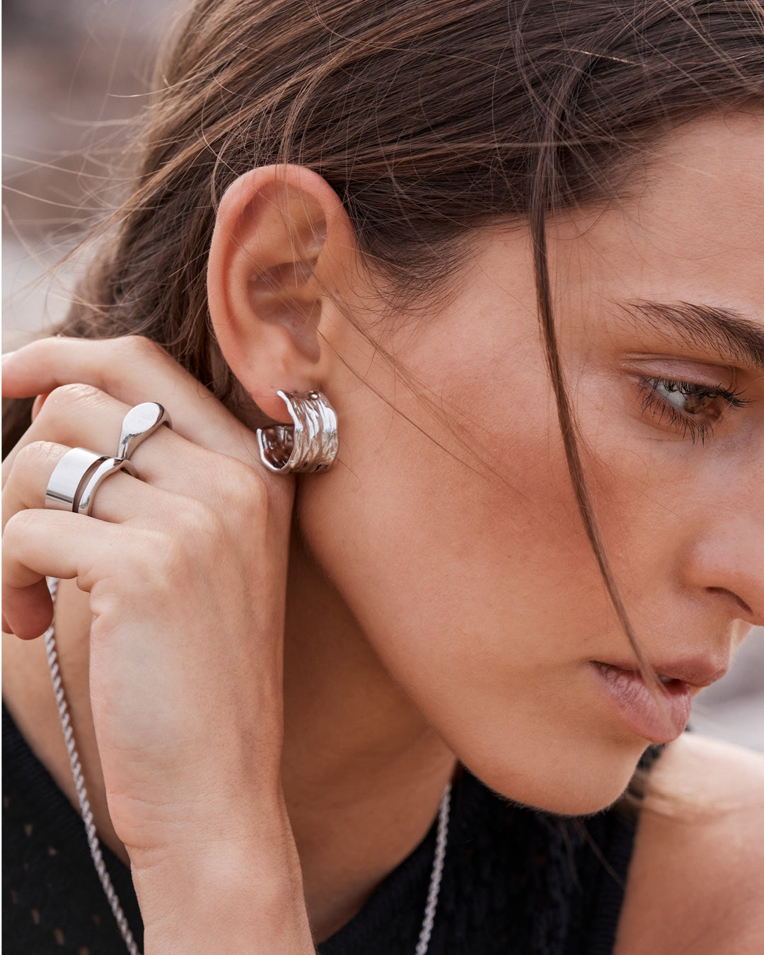 Escarpment Thick Textured Stud Hoops — Zoe Olivia