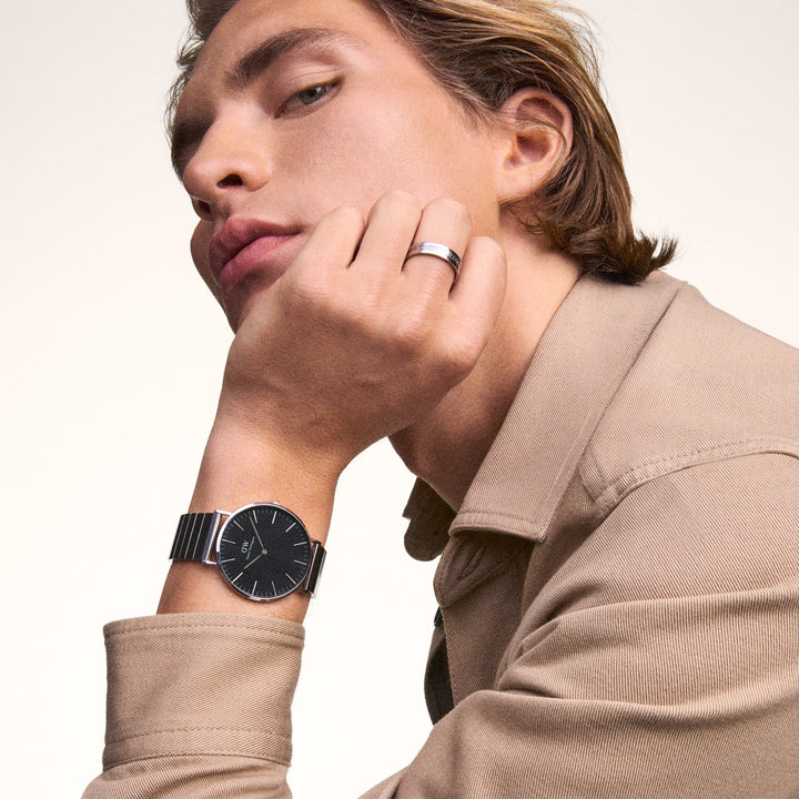 Classic Piano Link Onyx Silver Watch