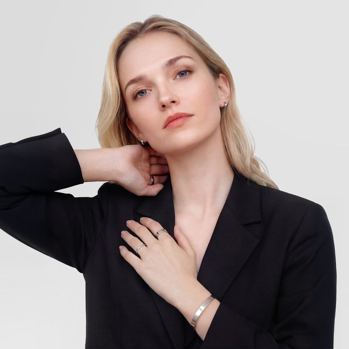 Daniel Wellington Line Earring Polished Silver 3.5mm | The Jewellery Boutique