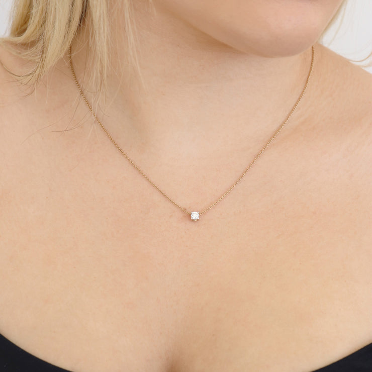 Diamond Round Necklace with 0.25ct Diamonds in 9K Yellow Gold