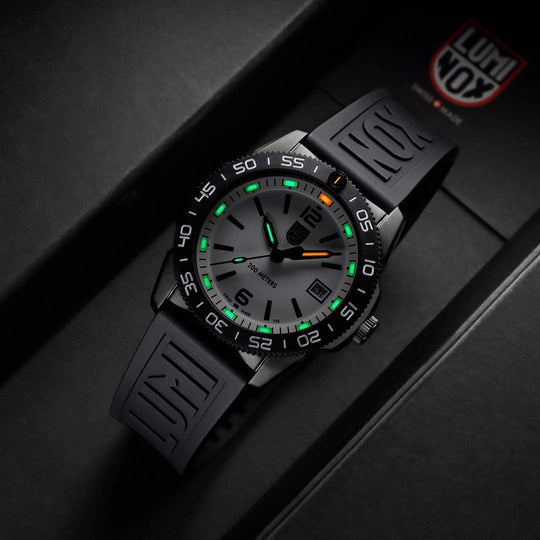 Luminox Pacific Diver Ripple 39mm Diver Watch - XS.3127M