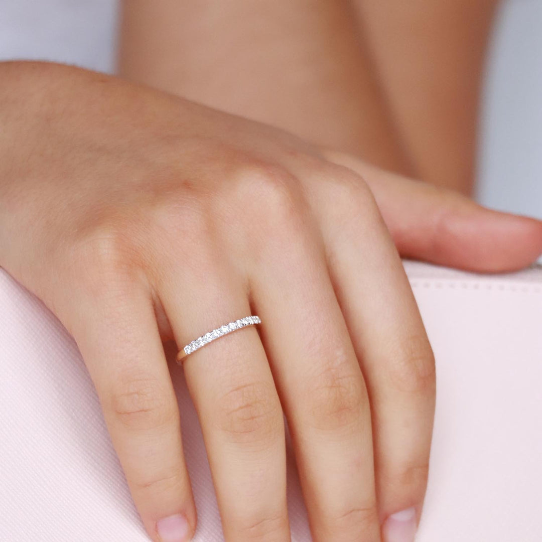 Band Ring with 0.25ct Diamonds in 9K Yellow Gold