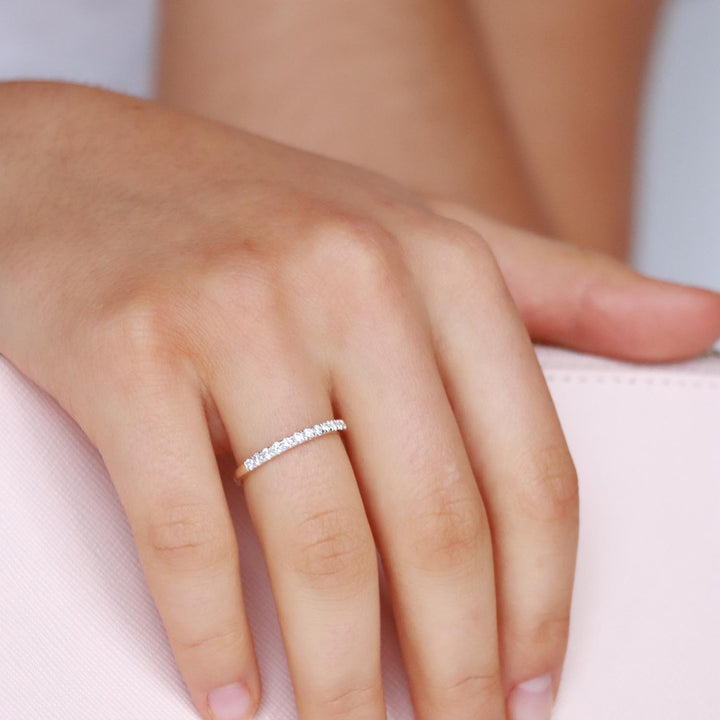 Band Ring with 0.25ct Diamonds in 9K Yellow Gold