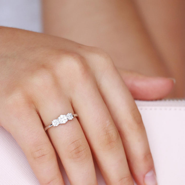 Ring with 0.33ct Diamonds in 9K White Gold